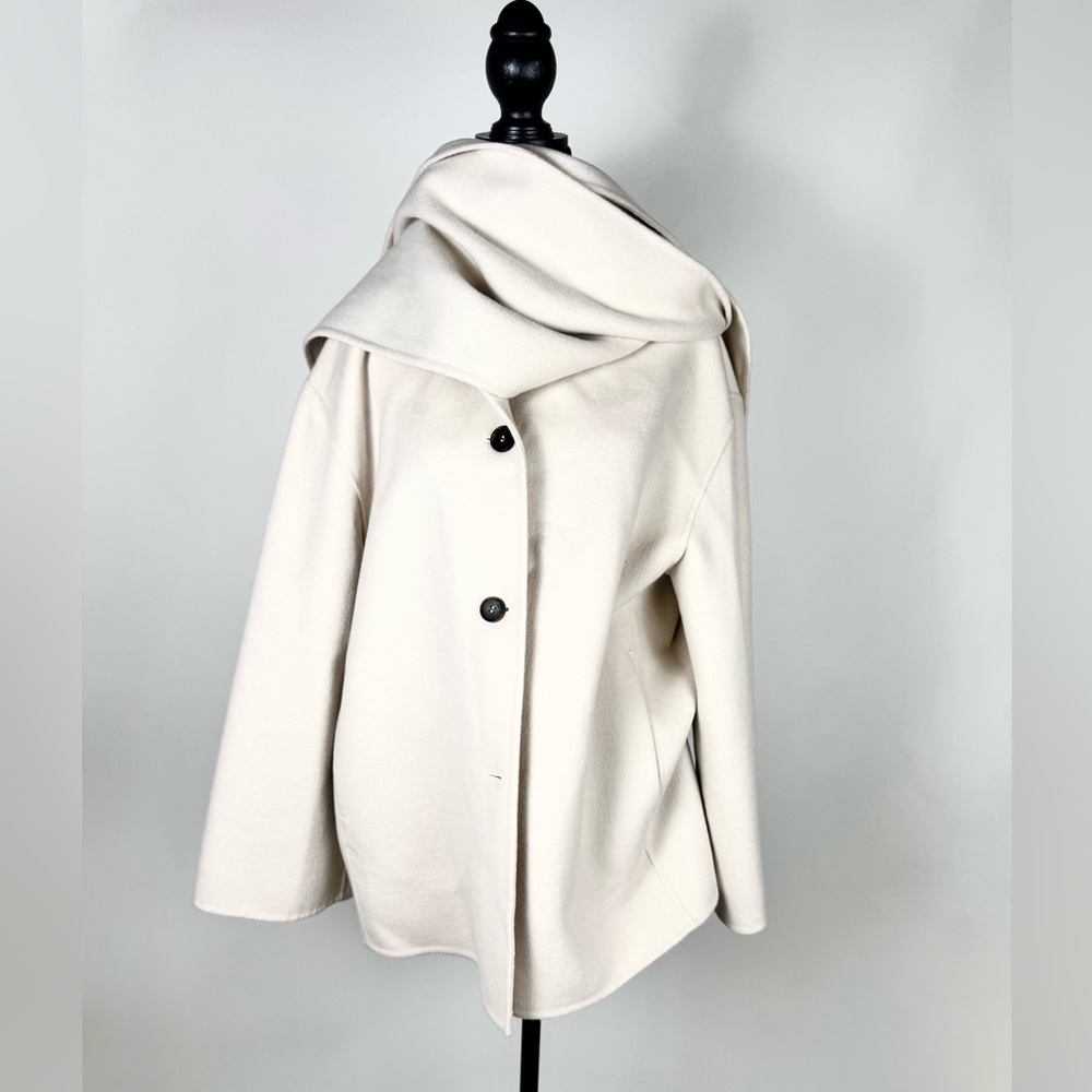 COS Coat Size SM - Picture 4 of 7